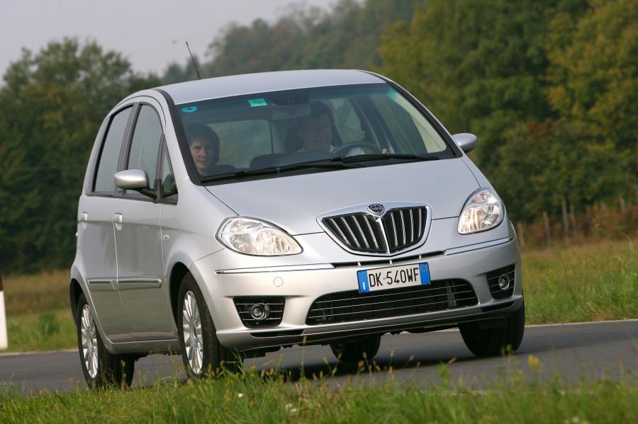  Lancia Musa 2007 года  (фото 38 из 86)
